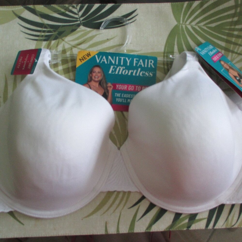 NWT - Vanity Fair white bra - sz 38DD - MSRP $50.00